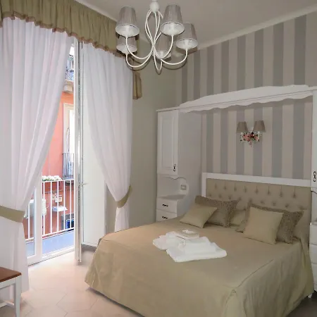 Le Ninfe Luxury 3* Nápoly