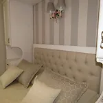 Le Ninfe Luxury 4* نابولي